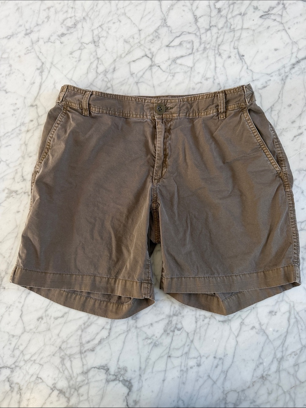 Women’s VTG Eddie Bauer Sz 8 Casual Brown Chino Shorts